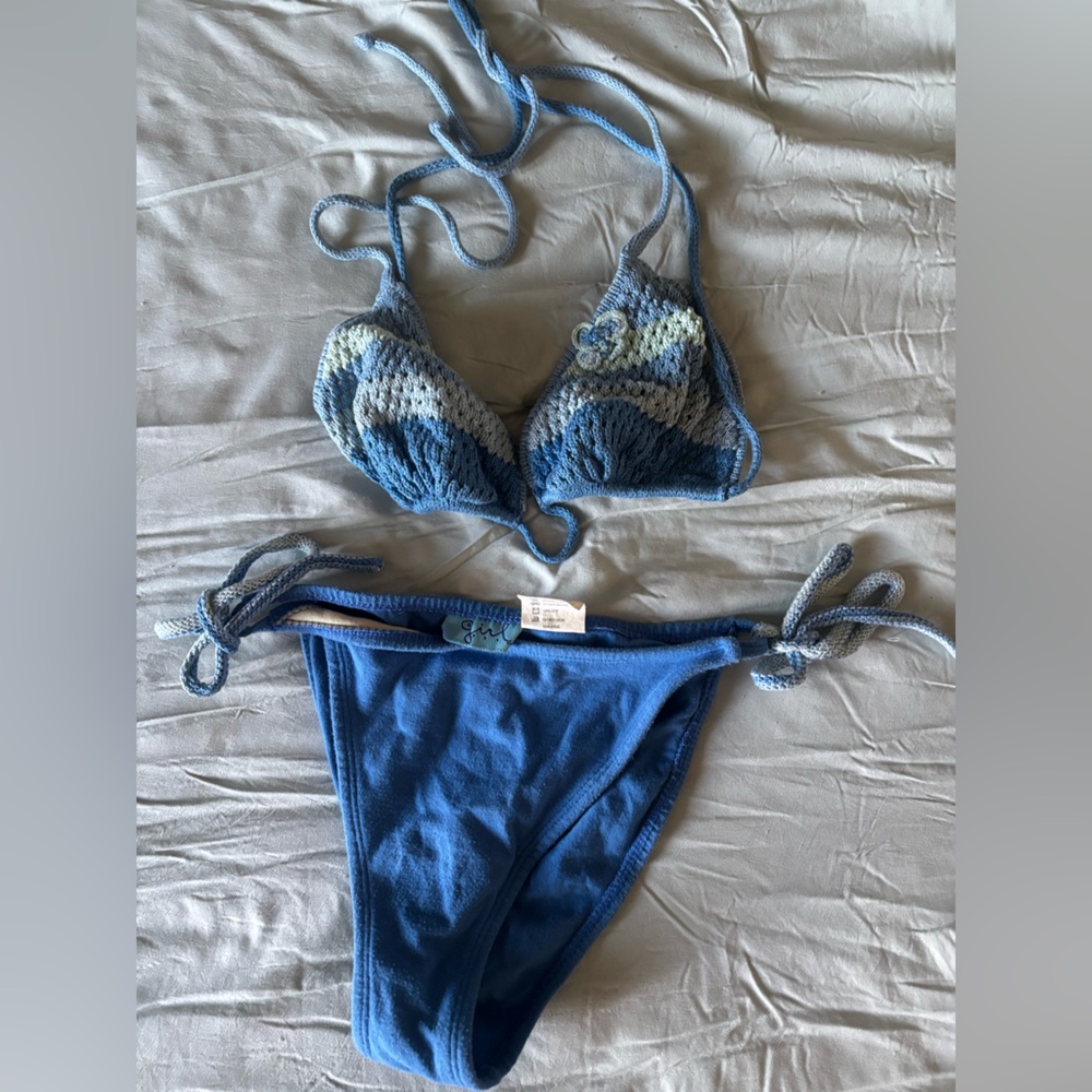 Vintage small Blue Crochet Triangle Bikini Set with Solid Tie-Side Bottoms - Picture 2 of 3